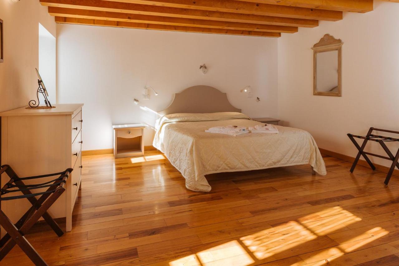 Albergo Diffuso Polcenigo P.Lacchin المظهر الخارجي الصورة