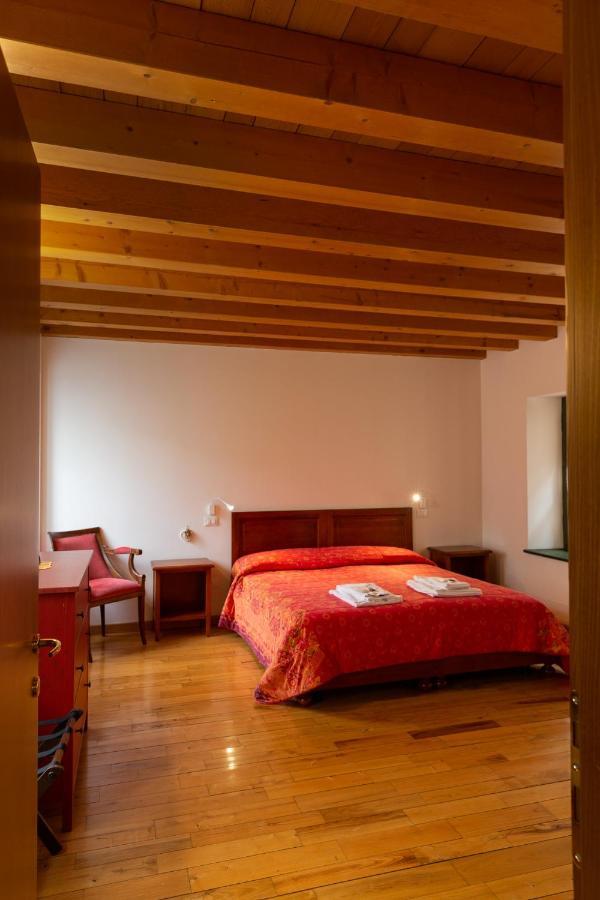 Albergo Diffuso Polcenigo P.Lacchin المظهر الخارجي الصورة